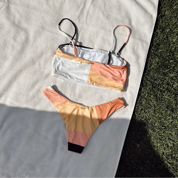 NWT Roxy crop top color block bikini - Picture 3 of 4